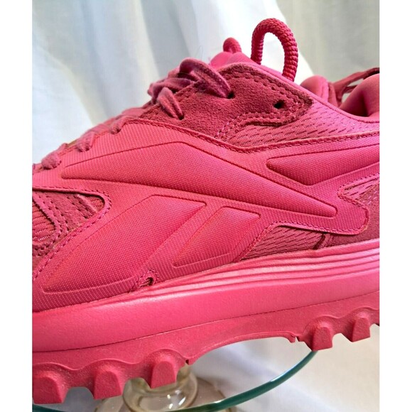 Reebok X Cardi B V2 Womens Fashion Shoes Sneakers Size 6 Hot Pink Fusion GW8876 - Picture 3 of 14